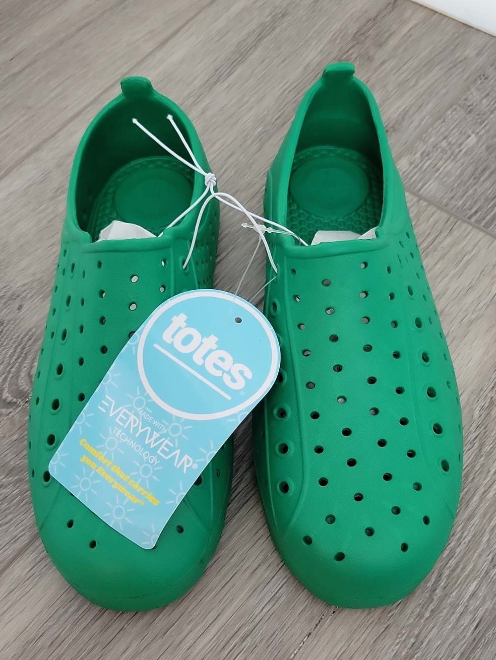 Totes Unisex Everywear Lightweight Waterproof Contoured Clog Sandal Size 4-5 NWT